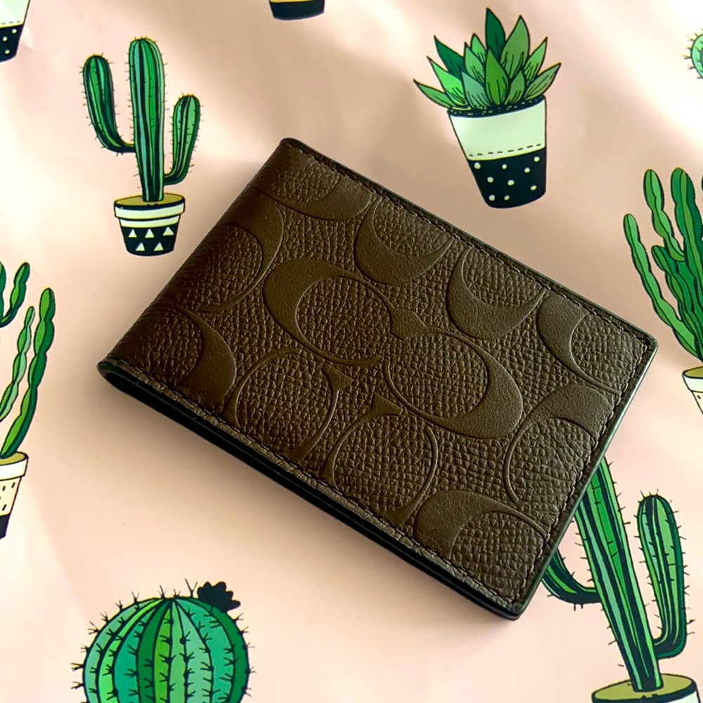 Coach Wallet.